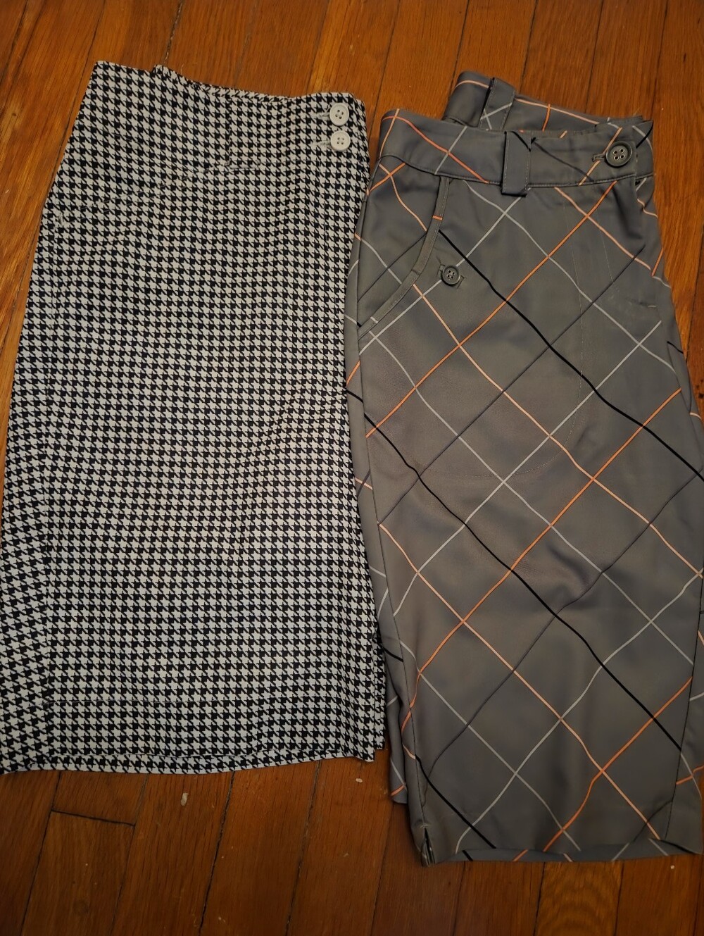 Bundle Of 2 Nike Golf Shorts SZ6